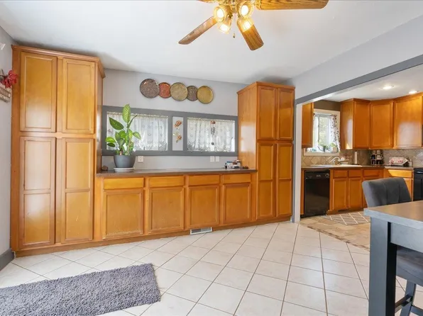 514 Archer Ave, Waterloo, IA 50703