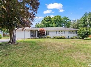 316 Lynwood Ln, Springfield, IL 62703