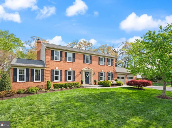 12620 Hay Meadow Pl, Herndon, VA 20171