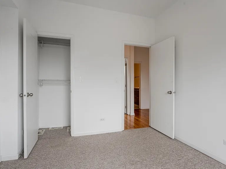 1219 W Foster Ave #1 — Photo 6