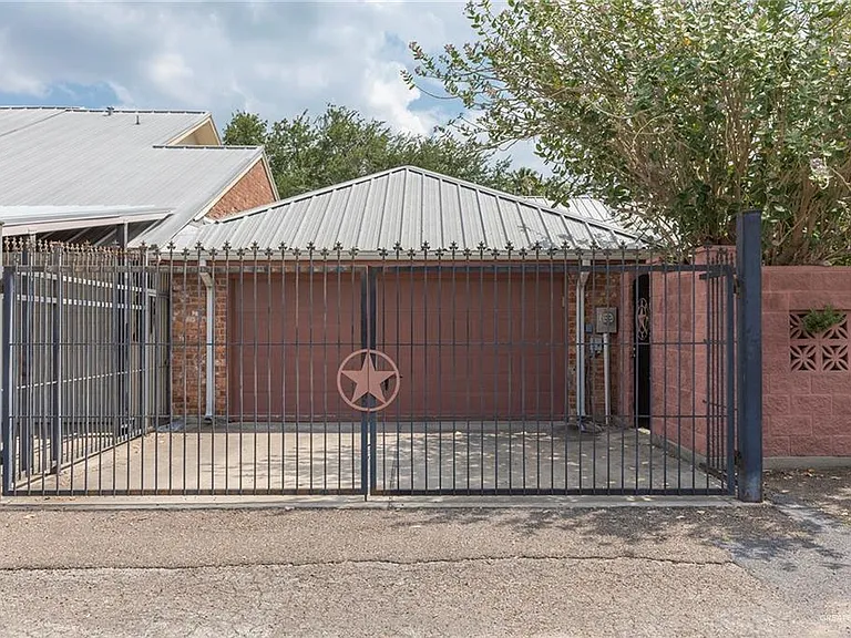 1218 Bluebird Ave — Photo 25