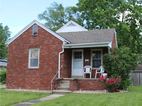 707 W North 2nd St, Shelbyville, IL 62565