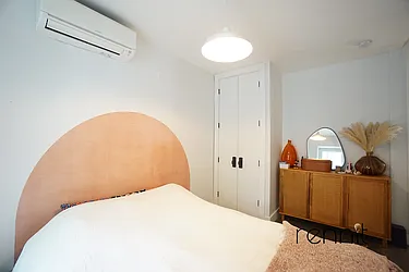 Rented by Rennit Inc.