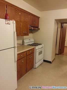 4th image of 1875 Minnehaha Ave W