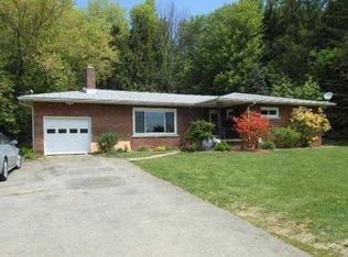 1370 S Center Street Ext, Grove City, PA