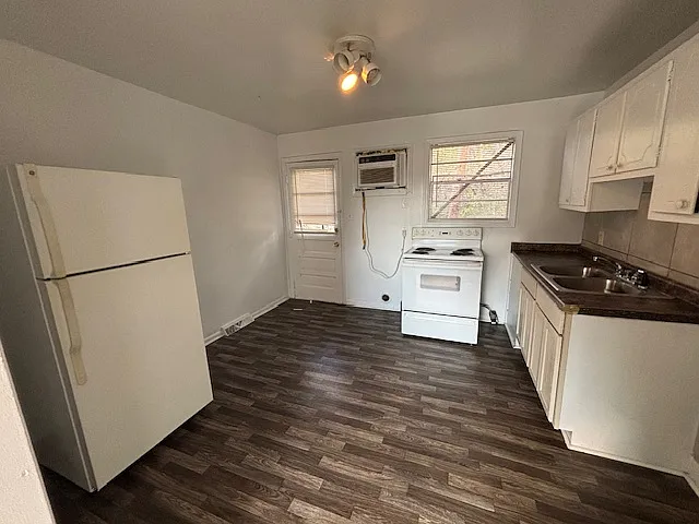 705 Glover St #D — Photo 12