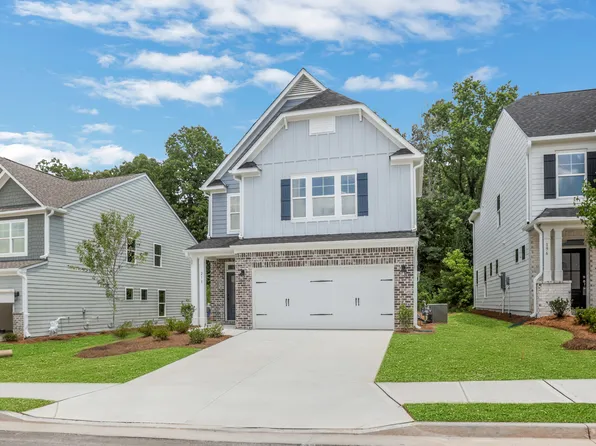 210 Trace Blf, Dawsonville, GA 30534