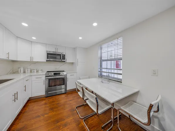 901 W Cypress Lane #104, Pompano Beach, FL 33069