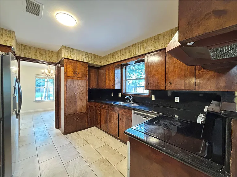 12342 Barryknoll Ln — Photo 7