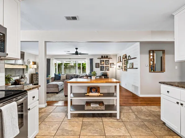 100 Anita Court, Vacaville, CA 95688