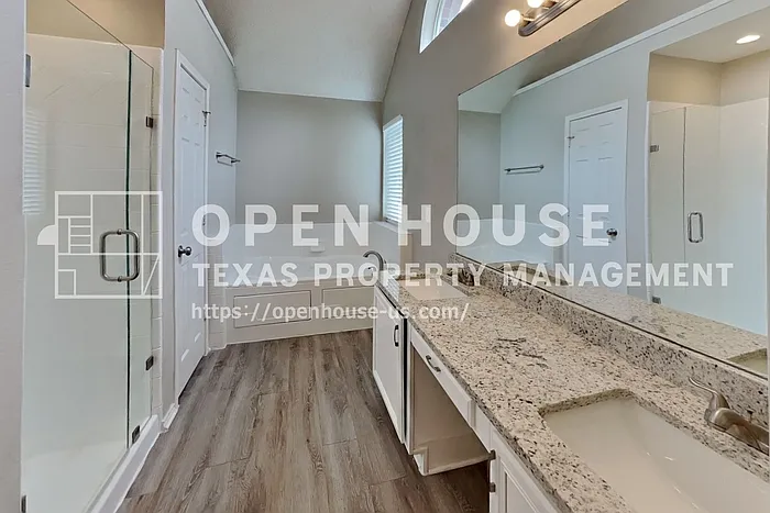 511 Brazos St — Photo 11