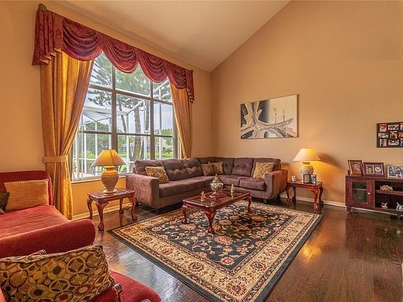 4th image of 6008 Williamsburg Way