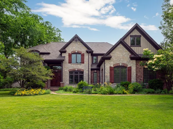 901 Kenton Rd, Deerfield, IL 60015