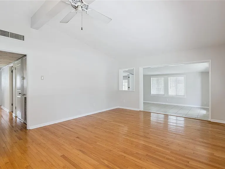 508 Dunblane Dr — Photo 3