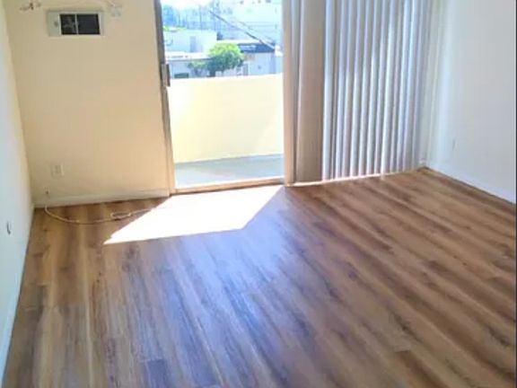2nd image of 3533 Keystone Ave #60