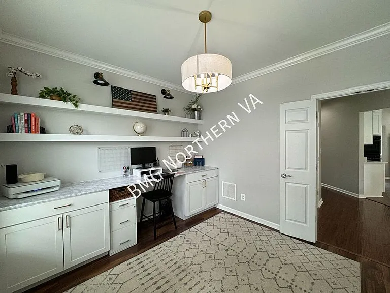 8930 Kingbird Ct — Photo 18