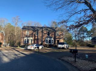 271 Woodcastle Dr, Florence, AL 35630