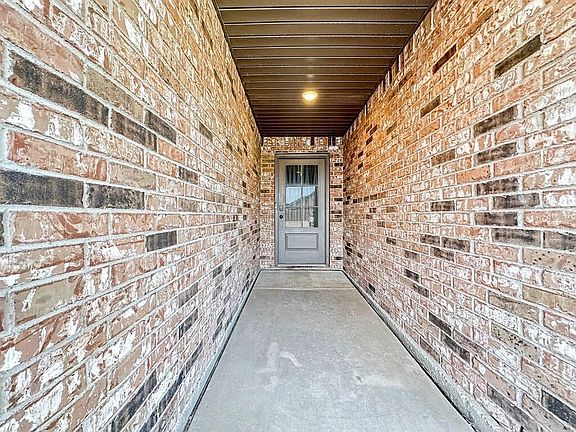 4th image of 1337 Masquerade Blvd