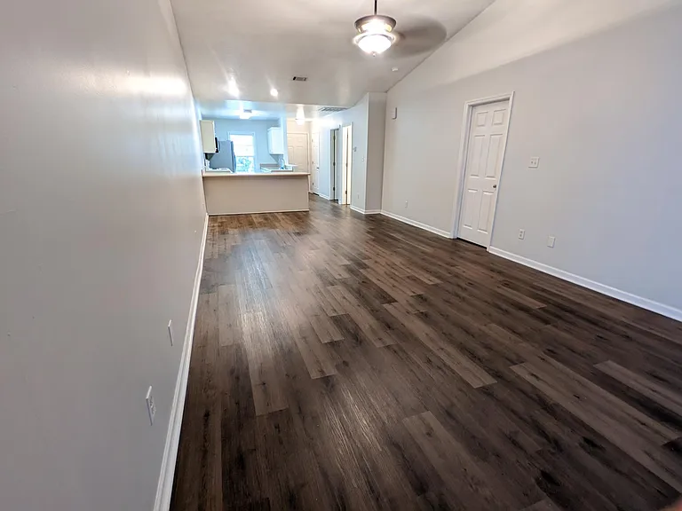 2249 Bridgeton Rd — Photo 5
