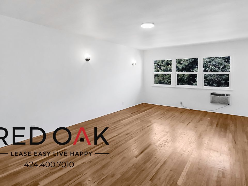 1st image of 2247 Merton Ave #5