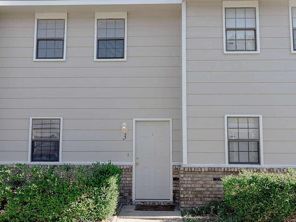 1st image of 3227 S Illinois Ave APT 3