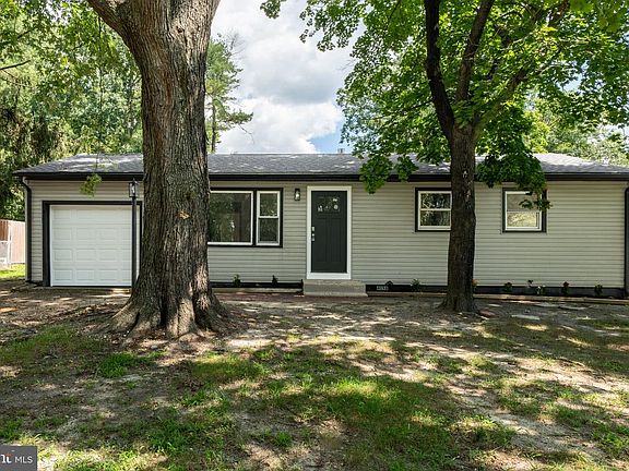 2nd image of 4098 W Adams Cir