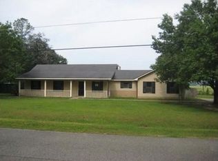 109 W Longleaf Dr, Sylvester, GA 31791