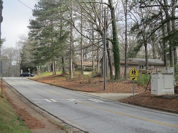 5th image of 2457 Corner Shoals Dr