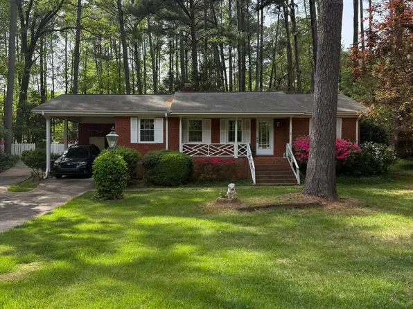 925 Greenwood Cir, Cary, NC 27511