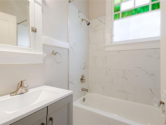 5th image of 7711 Sycamore St