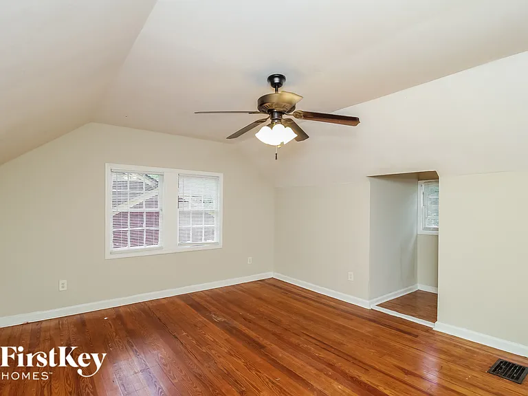 1750 Avon Ave SW — Photo 9