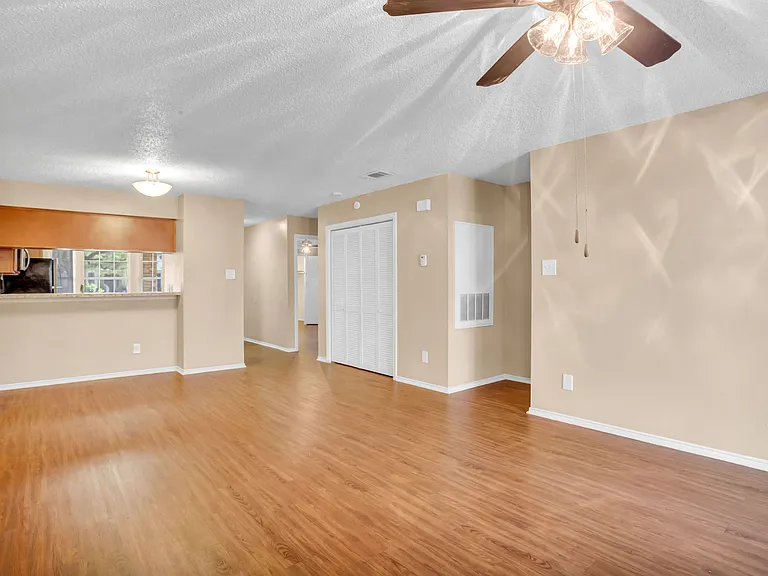 The Springs Garden Homes — Photo 22