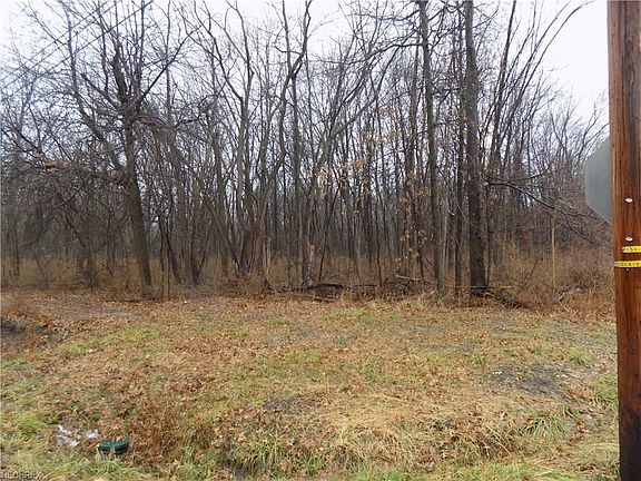 5th image of Mapleview Ave