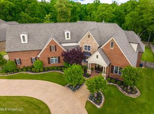 1800 Notting Hill Dr, Hernando, MS 38632