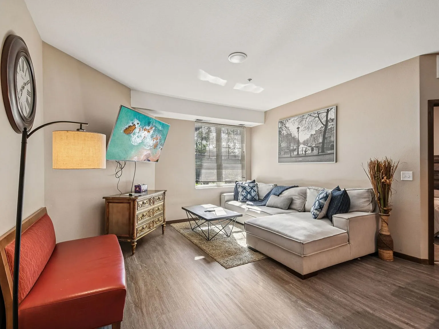 Capital View Apartments — Photo 2