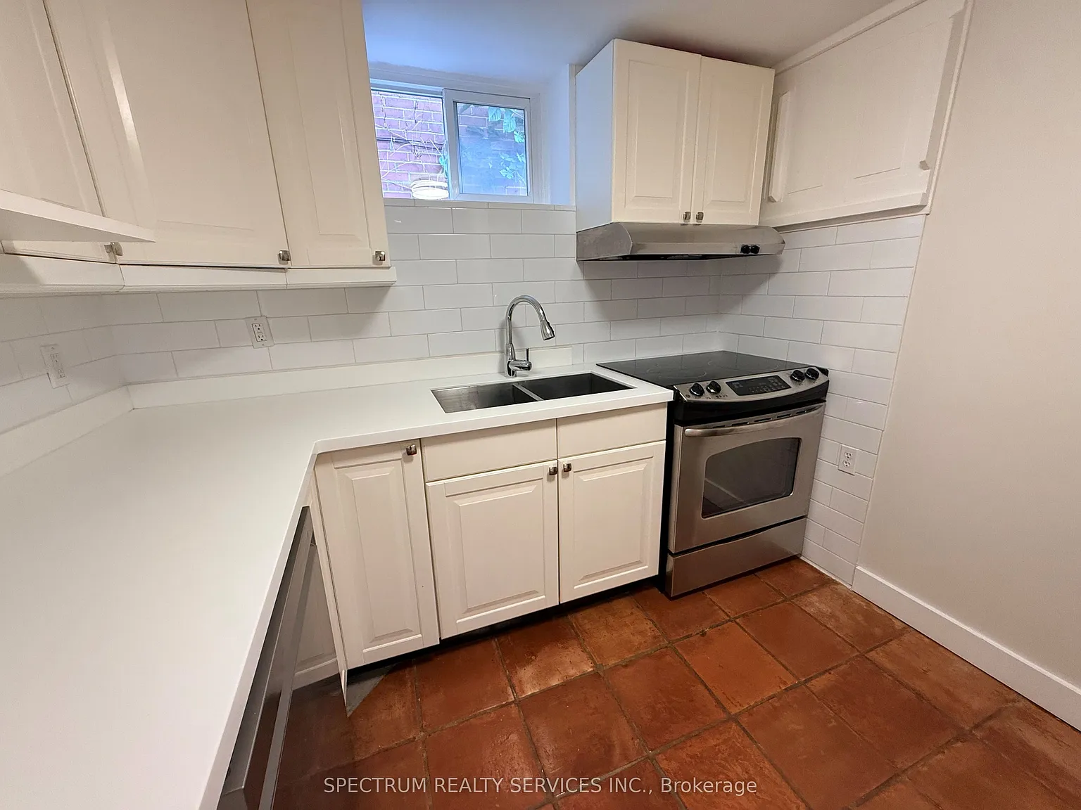 2 bed, $2,200 — Photo 2