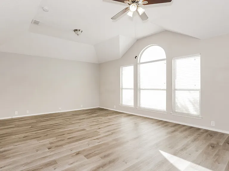 1008 Whistle Stop Dr — Photo 15