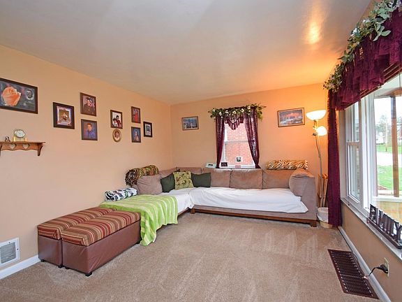 4th image of 3511 Moonridge Dr