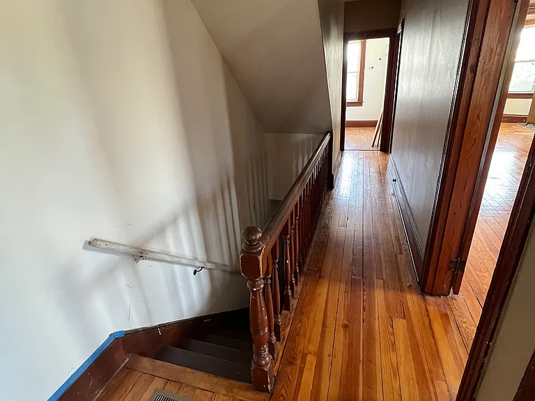 165 Lewis St #2 — Photo 2