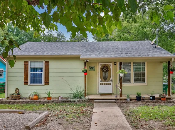 607 S Taylor St, Gainesville, TX 76240