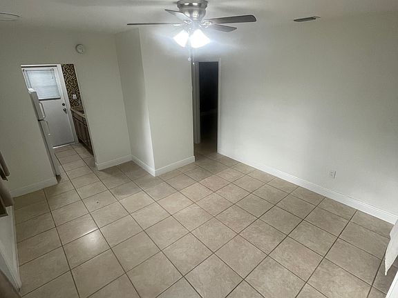 5th image of 1021 NW 36th Ave #5