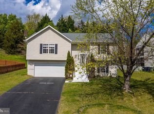 6 Ontell Ct, Stafford, VA 22554