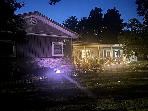 4th image of 780 County Road 1150e