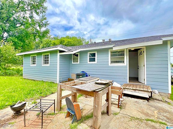 4th image of 2839 31st St SW