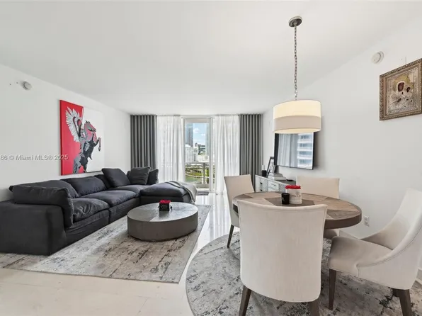 901 Brickell Key Blvd APT 1009, Miami, FL 33131