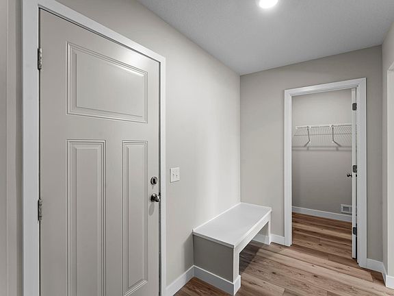 3rd image of 1135 Ivy Way