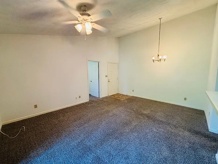 401K Berryfield Ln — Photo 14