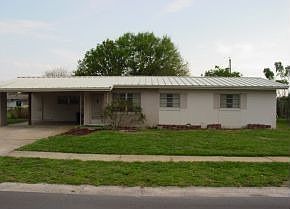 1st image of 575 Gardenia Cir
