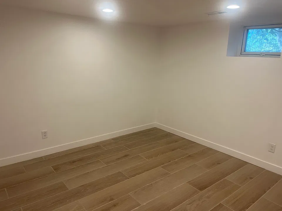672 N 200 W #4