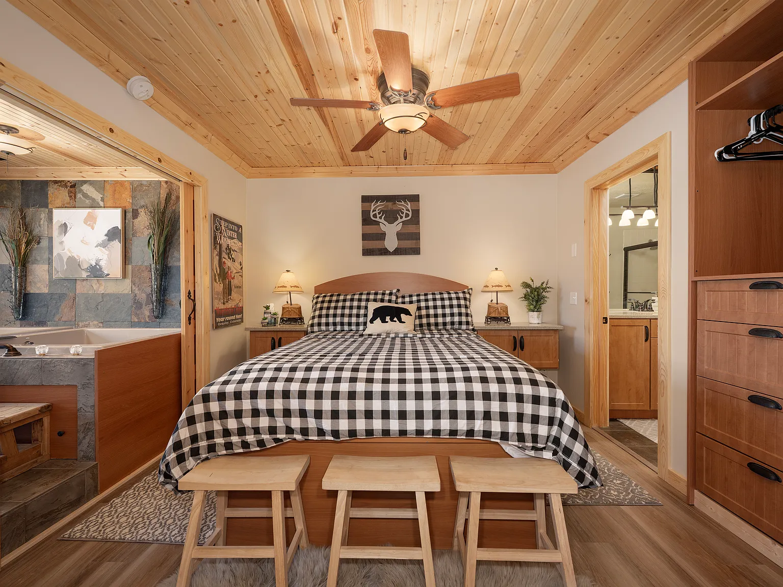 1 bed, 913 sqft, $2,500 — Photo 3